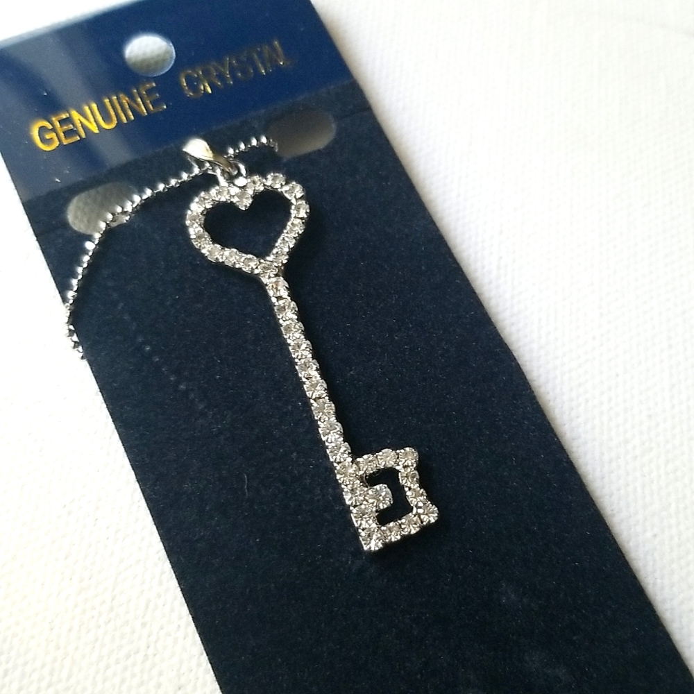 New Lauren Spencer genuine Crystal necklace